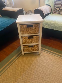 Nice dresser with drawers