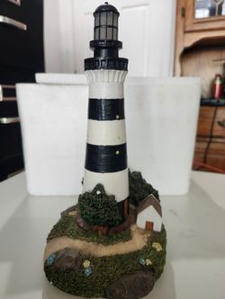 Vintage Young’s Lighthouse Figurine Battery Operated Light Sound Nautical Decor