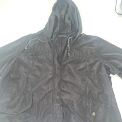 Brandy Melville Sz OS (xs-s) Black Ltwt Windbreaker Hooded Snaps and Zips EUC