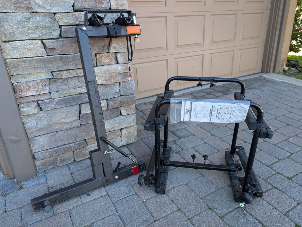 Thule Hitch Bike Rack and Ski / Snowboard Carrier (Locks with Keys)