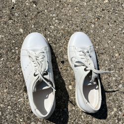 LV White Sneakers Size Women’s 9