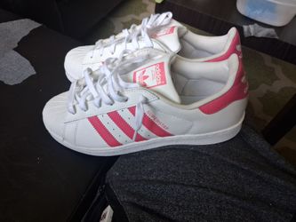 Adidas superstars