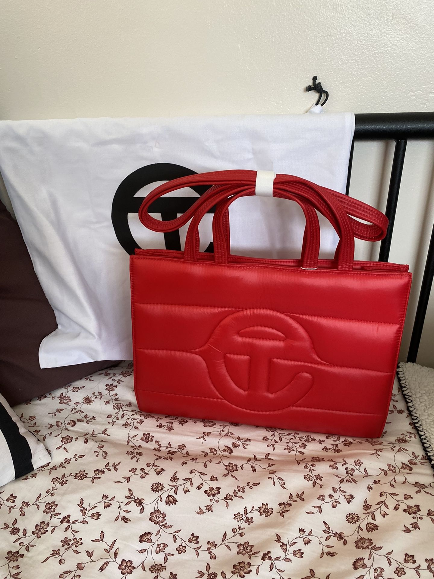 Telfar Medium Puff Shopper - Red