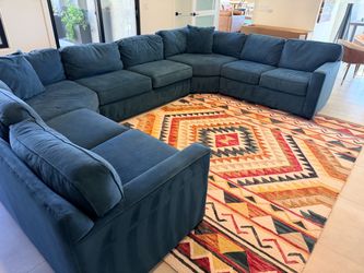 Blue living spaces five piece U shape sectional