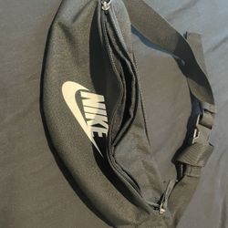 Nike fanny pack
