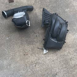 2010 Spyder RT 990 Air Box Complete OEM Part All 3 Pieces