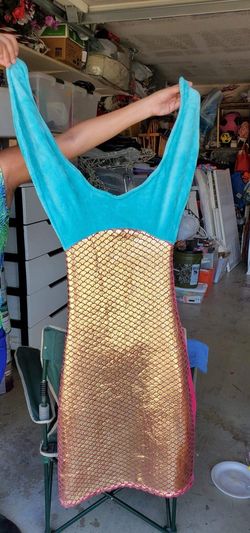 Mermaid Tail Halloween Costume / Cola De Sirena Disfraz