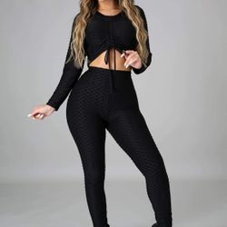 New Women's 2 Piece Set Available In Size S/M And L/XL