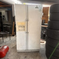 Fridge And Freezer 