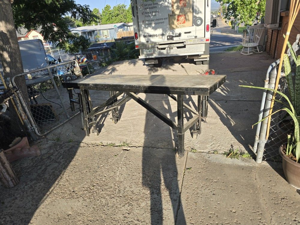 Heavy Duty Work Bench