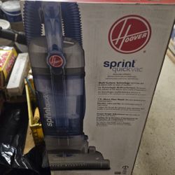 New Hoover Sprint Vacuum