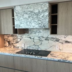FABRICATION AND INSTALLATION FOR KITCHEN COUNTERTOPS. WHOLESALE & RETAIL ALL NATURAL & QUARTZ STONES FOR KITCHEN TOPS.