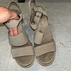 Toms Platforms