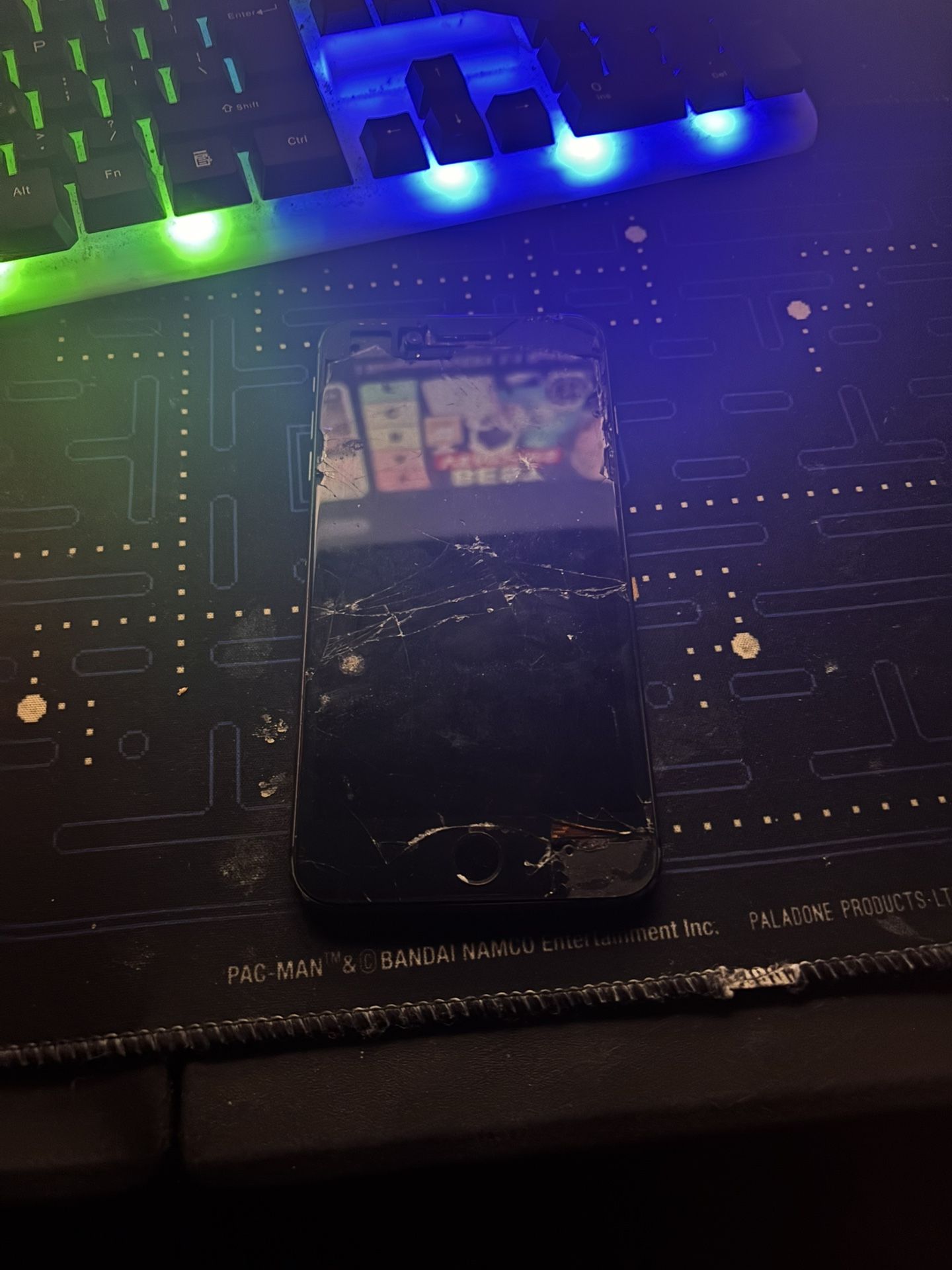 Broke I Phone 8 Plus