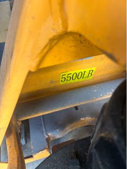 Hydraulic pallet jack