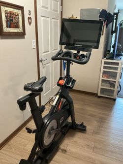 NORDIC-TRACK S22i bike