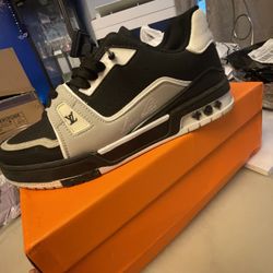 Louis Vuitton Trainers 