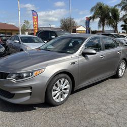 2017 KIA Optima