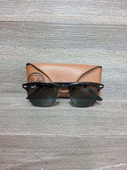 Ray-Ban RB 3016 clubmaster black sunglasses