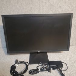 LG 24MP400-B 24"  