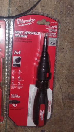 Milwaukee 7 in 1 conduit reamer