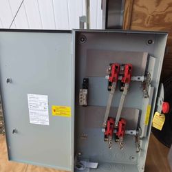 Eaton General Duty 200AMP Switch DT224URK-NPS
