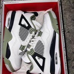 Jordan 4 Seafoam Green 