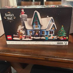 New In Box Retired Santa's Visit Set 