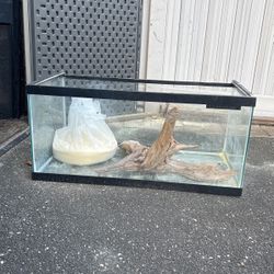 50 Gallon Aquarium ( 🐟 or🦎 )