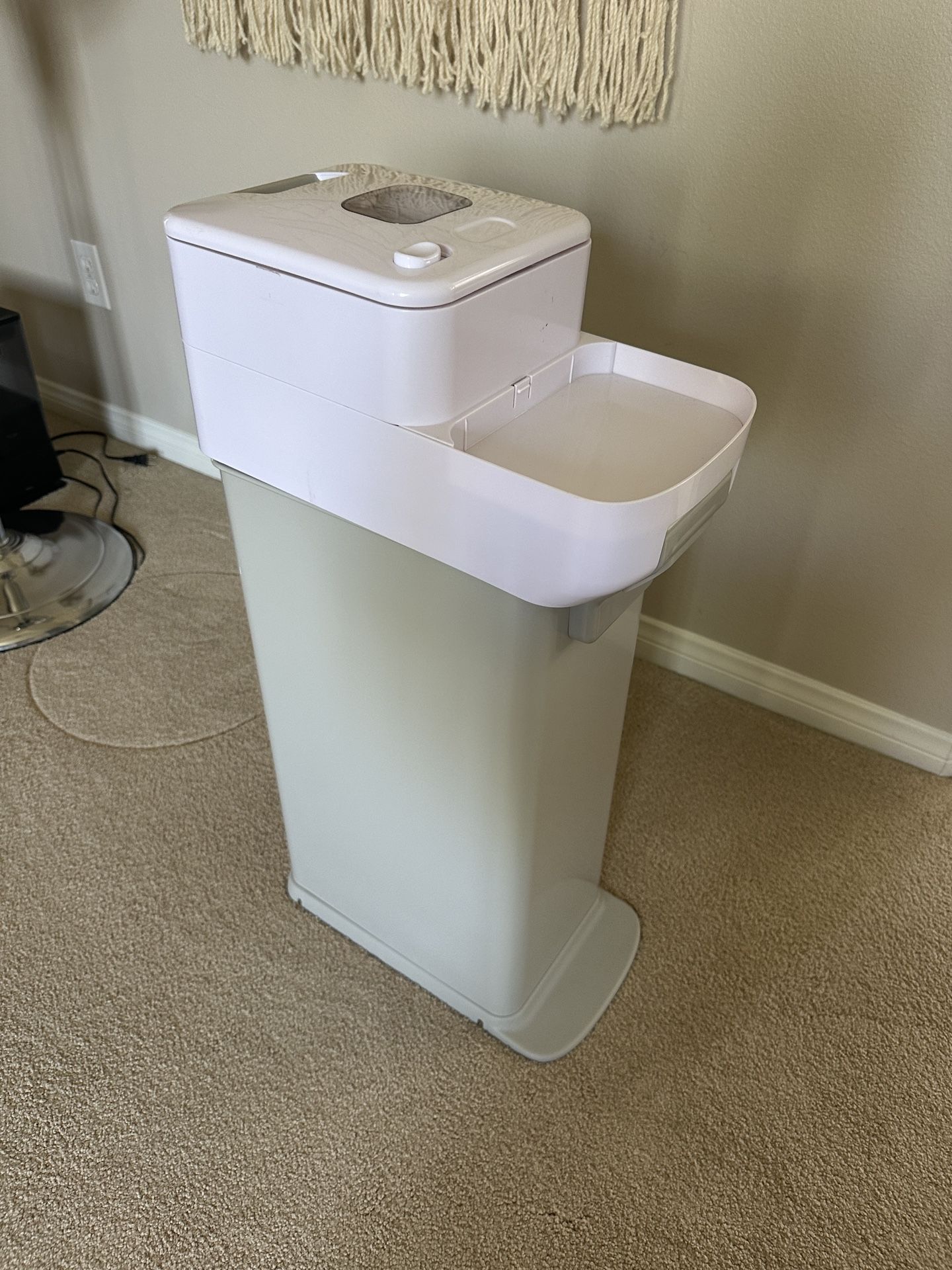 Diaper pail