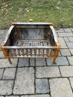 Vintage Antique Cast Iron Fireplace Basket Grate 
