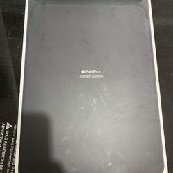 iPad Pro Leather Sleeve