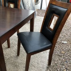 Table Chairs 