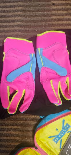 New bruce bolt batting gloves