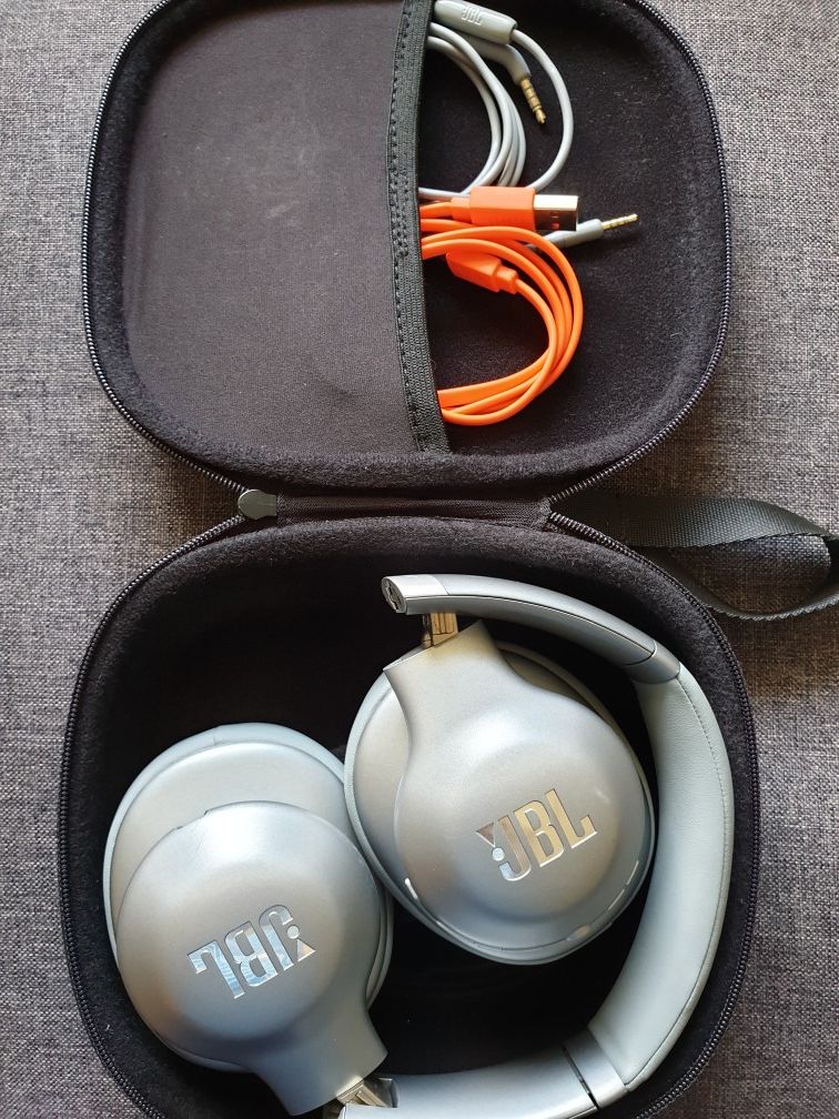 JBL EVEREST 710 Wireless o Headphones w/ Voice & Built-In Remote & Mic