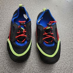 Kids Water Shoes.