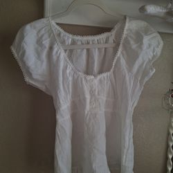 White Baby Doll Top💐 - Medium