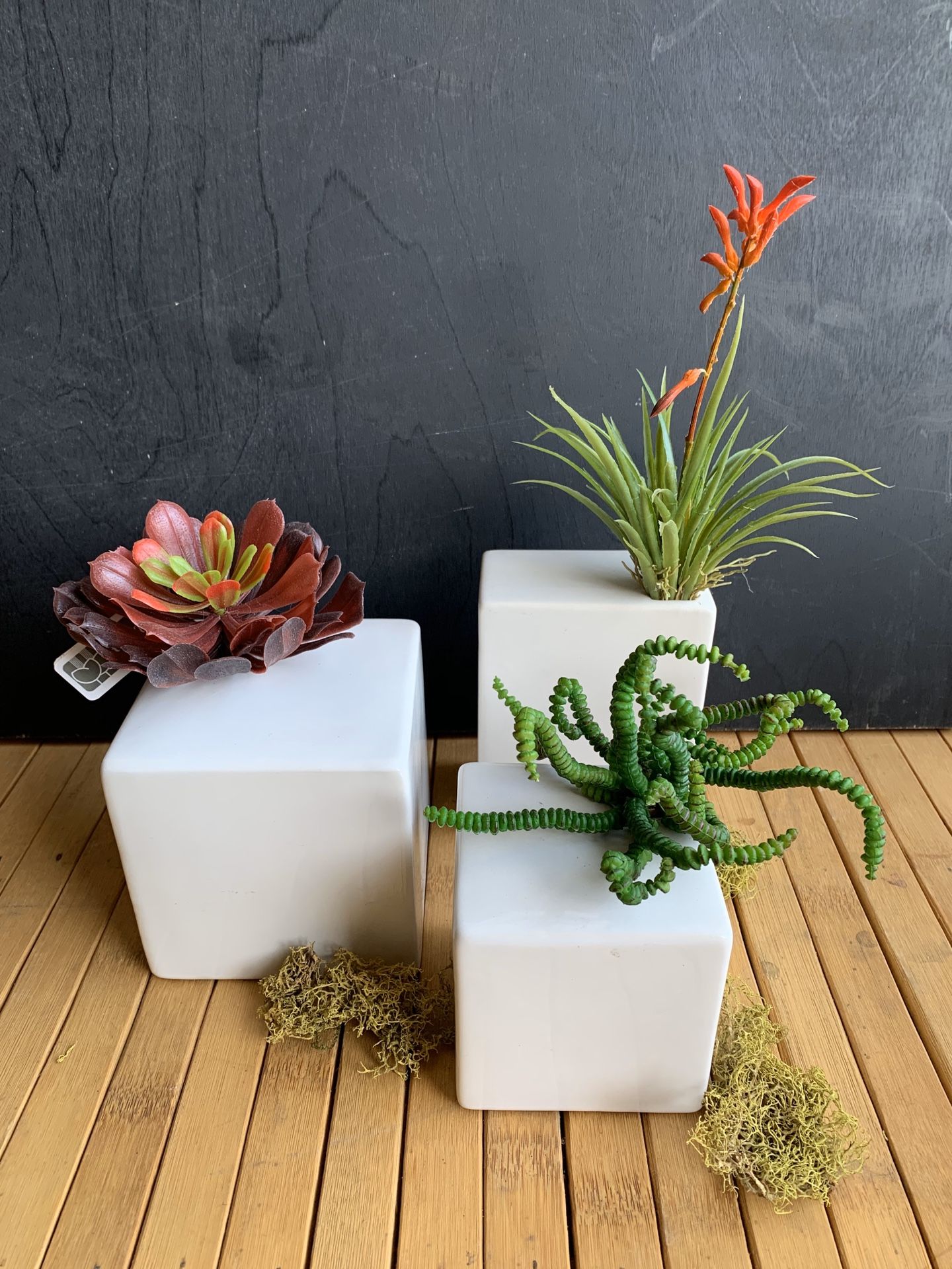 White Assorted Plant Pot Set (x3) , with Artificial Succulent Decoration (x3)