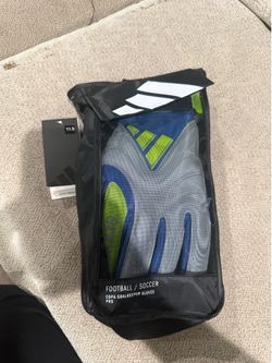 Adidas copa goalkeeper gloves pro
