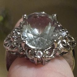 Vintage Genuine Green Prasiolite Ring in .925 Sterling Silver. Size 6.