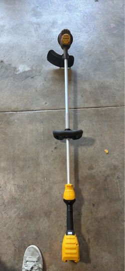 DeWalt Cordless String Trimmer 13’ (Tool Only)