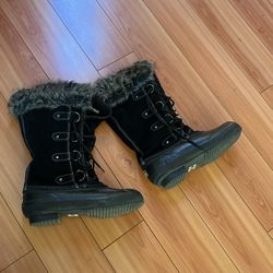 Snow Boots 