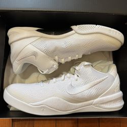 Nike Kobe 8 Protro Halo size 6.5y New 