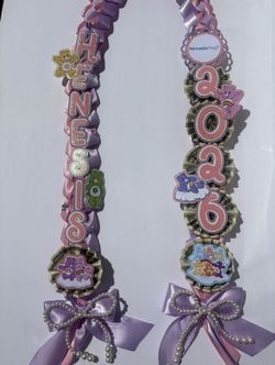 Graduation leis