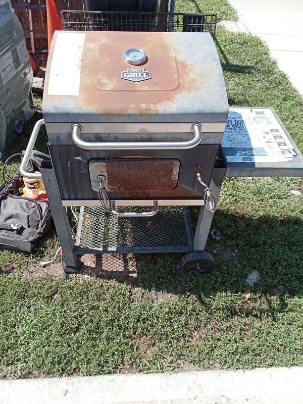 BBQ GRILL SMOKER
