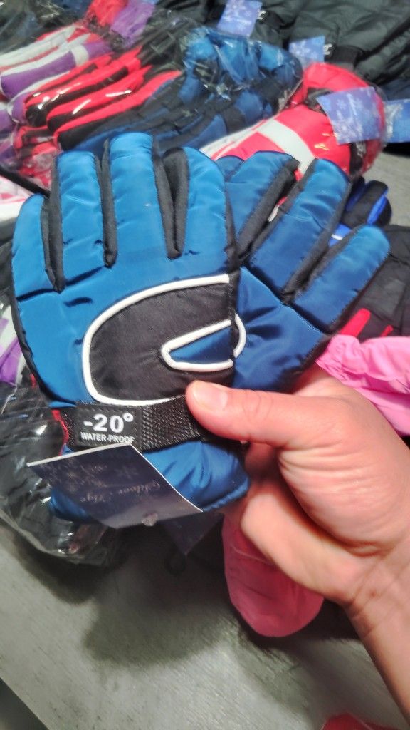 Snow Gloves