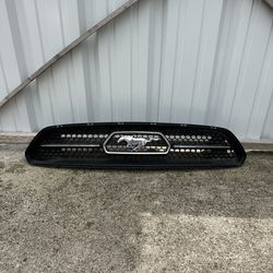 2015-2017 Ford Mustang Grille OEM 