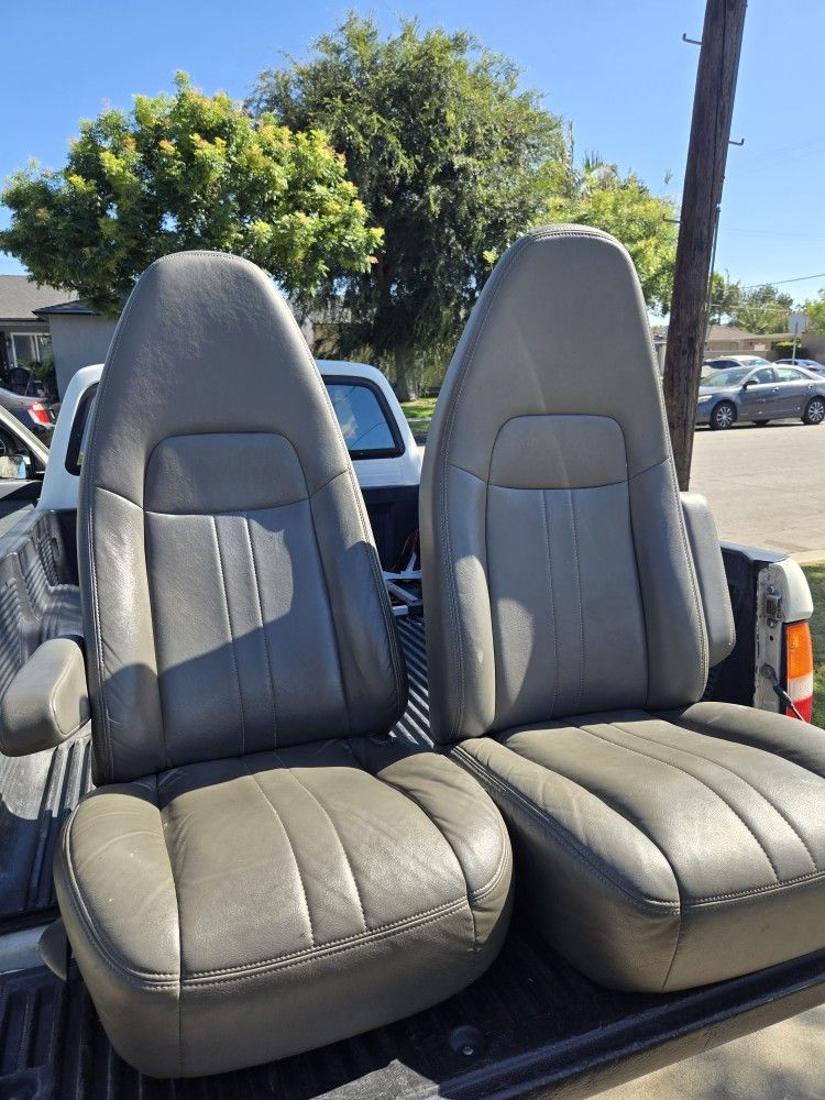 2014 GMC Savana