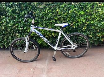 Mountain bike Fuji Nevada 4.0