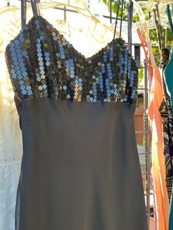 You or someone you know who needs a dress for homecoming but don’t have the money ?